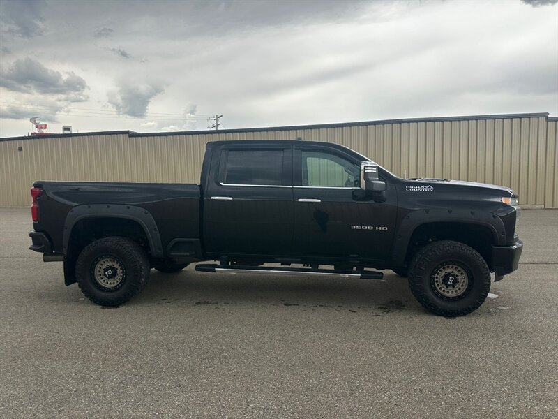2023 Chevrolet Silverado 3500 High Country Diesel Z-71 4x4 - Photo 5 - St Albert, AB T8N 3Z7