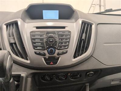 2018 Ford Transit 150 XL Passenger Wagon 10 Passenger   - Photo 8 - Edmonton, AB T5L 2J7