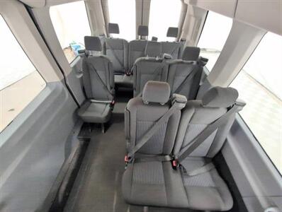 2018 Ford Transit 150 XL Passenger Wagon 10 Passenger   - Photo 7 - Edmonton, AB T5L 2J7