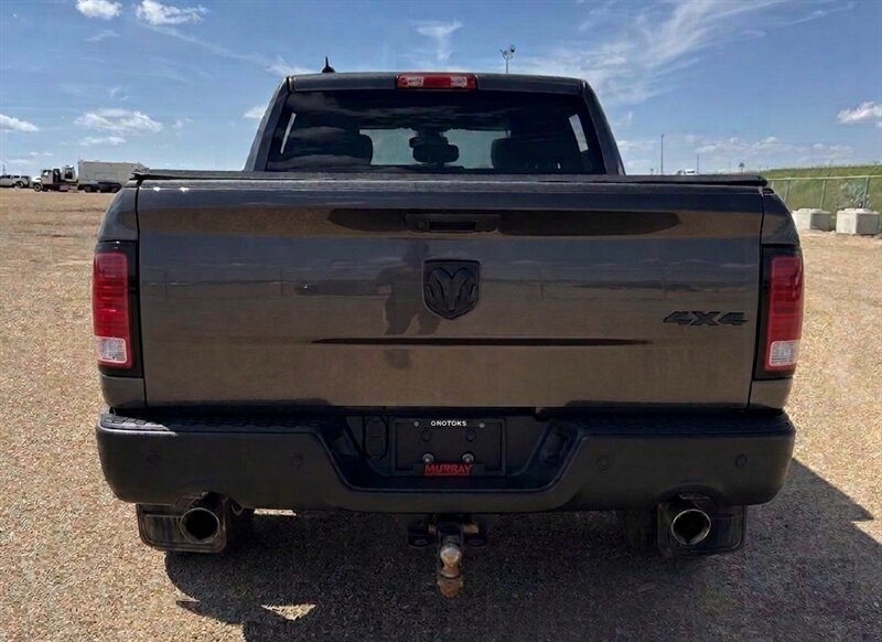 2022 RAM 1500 Classic Warlock 4x4 - Photo 7 - St Albert, AB T8N 3Z7