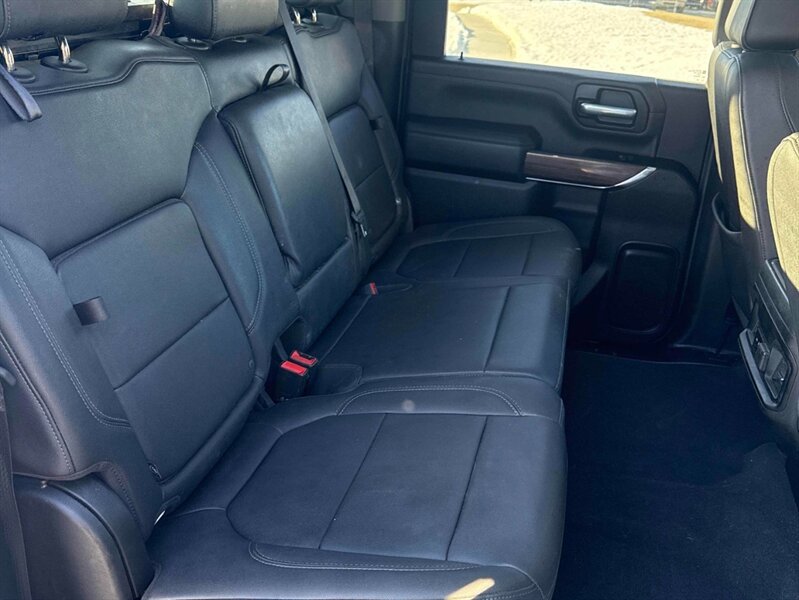 2022 Chevrolet Silverado 3500 HD LT Diesel Dually 4x4 Truck - Photo 10 - Edmonton, AB T5L 2J7