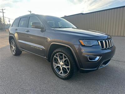 2018 Jeep Grand Cherokee Sterling Edition 5.7L Hemi  4X4 - Photo 3 - St Albert, AB T8N 3Z7
