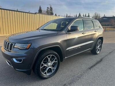 2018 Jeep Grand Cherokee Sterling Edition 5.7L Hemi  4X4 - Photo 1 - St Albert, AB T8N 3Z7