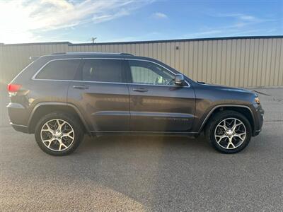 2018 Jeep Grand Cherokee Sterling Edition 5.7L Hemi  4X4 - Photo 4 - St Albert, AB T8N 3Z7