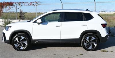 2025 Volkswagen Taos SE 4Motion  AWD - Photo 3 - St Albert, AB T8N 3Z7