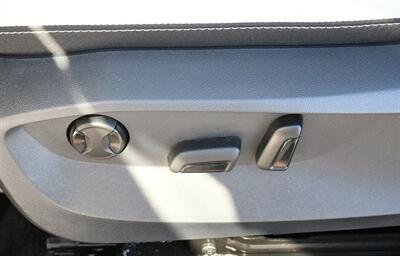 2025 Volkswagen Taos SE 4Motion  AWD - Photo 17 - St Albert, AB T8N 3Z7