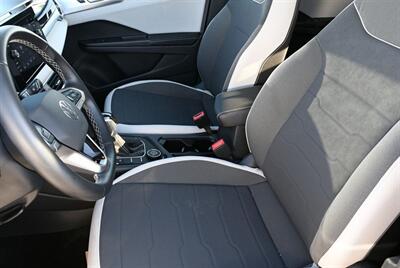 2025 Volkswagen Taos SE 4Motion  AWD - Photo 11 - St Albert, AB T8N 3Z7
