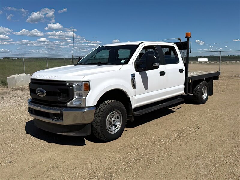 2020 Ford F-350 Super Duty XL 4x4 Flat Deck - Photo 1 - Edmonton, AB T5L 2J7