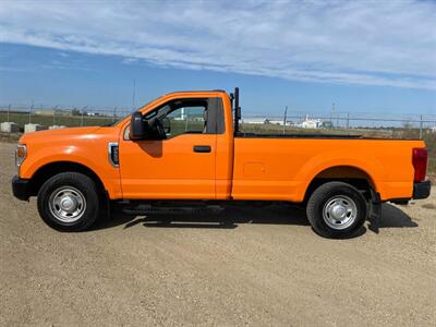 2020 Ford F-250 Super Duty XL Reg Cab 8' Box - Photo 3 - Edmonton, AB T5L 2J7