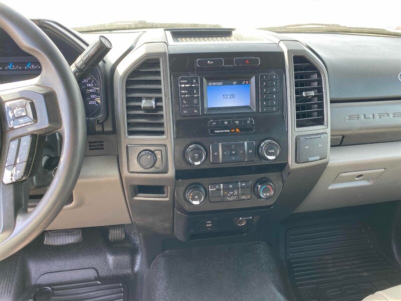 2020 Ford F-250 Super Duty XL Reg Cab 8' Box - Photo 7 - Edmonton, AB T5L 2J7