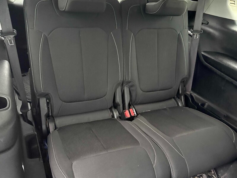 2024 Jeep Grand Cherokee L Laredo 4x4 - Photo 14 - Acheson, AB T7X 5A3