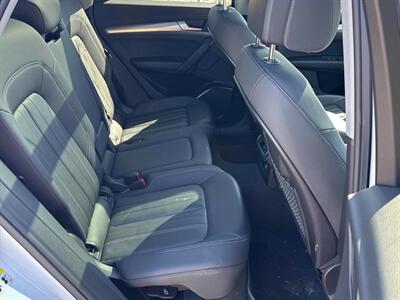 2023 Audi Q5 quattro S line Prem Plus 45 TFSI Hybrid   - Photo 11 - Edmonton, AB T5L 2J7