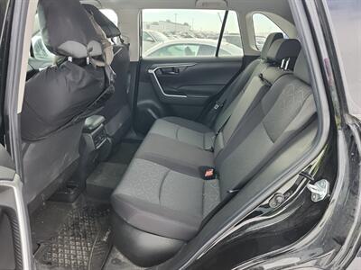 2023 Toyota RAV4 Hybrid LE  AWD - Photo 8 - St Albert, AB T8N 3Z7