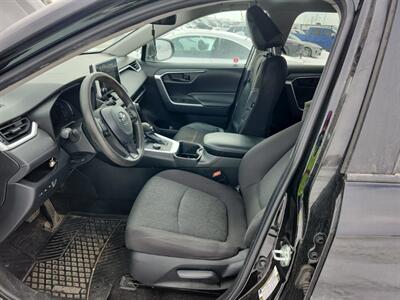 2023 Toyota RAV4 Hybrid LE  AWD - Photo 6 - St Albert, AB T8N 3Z7