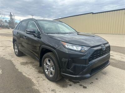 2023 Toyota RAV4 Hybrid LE AWD - Photo 4 - St Albert, AB T8N 3Z7