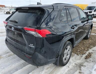 2023 Toyota RAV4 Hybrid LE  AWD - Photo 4 - St Albert, AB T8N 3Z7