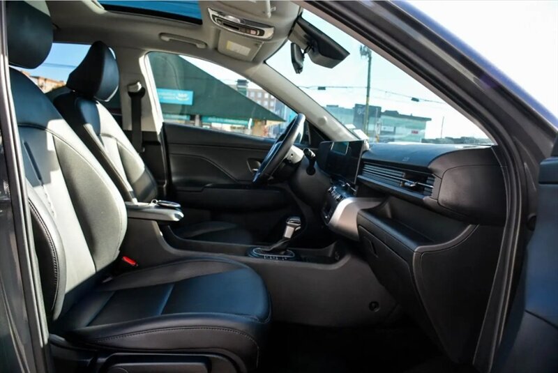 2025 Hyundai KONA Preferred W Trend AWD - Photo 12 - St Albert, AB T8N 3Z7