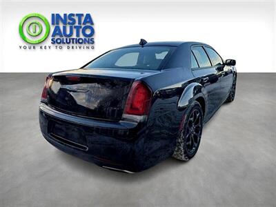 2023 Chrysler 300 Series Touring L  AWD - Photo 7 - St Albert, AB T8N 3Z7