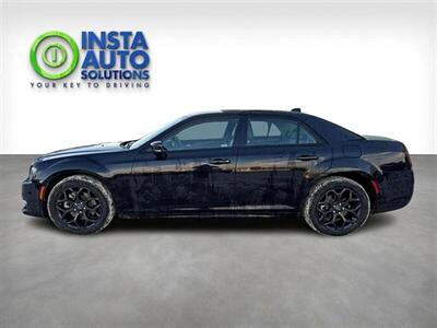 2023 Chrysler 300 Series Touring L  AWD - Photo 4 - St Albert, AB T8N 3Z7