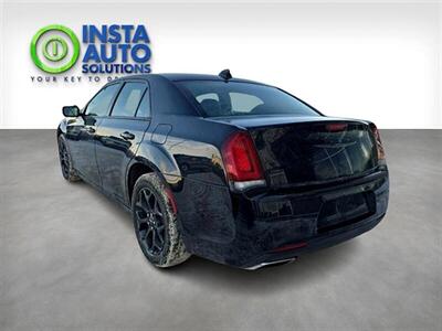 2023 Chrysler 300 Series Touring L  AWD - Photo 5 - St Albert, AB T8N 3Z7