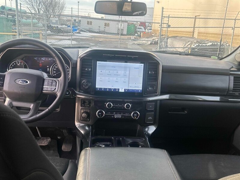 2021 Ford F-150 XLT 4X4 - Photo 8 - Edmonton, AB T5L 2J7