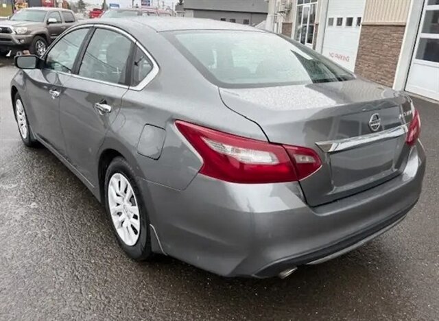 2017 Nissan Altima 2.5 S - Photo 6 - Edmonton, AB T5L 2J7