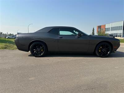 2017 Dodge Challenger SXT Plus - Photo 7 - Edmonton, AB T5L 2J7