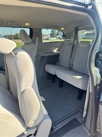 2020 Toyota Sienna LE 8-Passenger - Photo 12 - Acheson, AB T7X 5A3