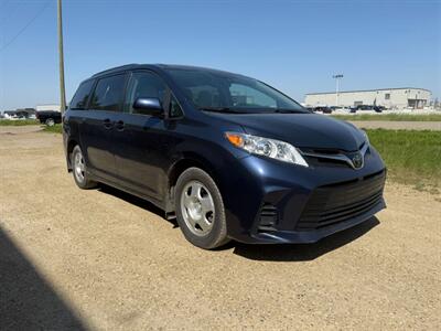 2020 Toyota Sienna LE 8-Passenger   - Photo 8 - Acheson, AB T7X 5A3