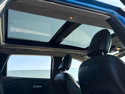 2019 Jeep Cherokee Trailhawk Elite  4x4 - Photo 12 - St Albert, AB T8N 3Z7