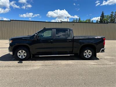 2023 Chevrolet Silverado 1500 LT V8 Crew - Photo 2 - St Albert, AB T8N 3Z7