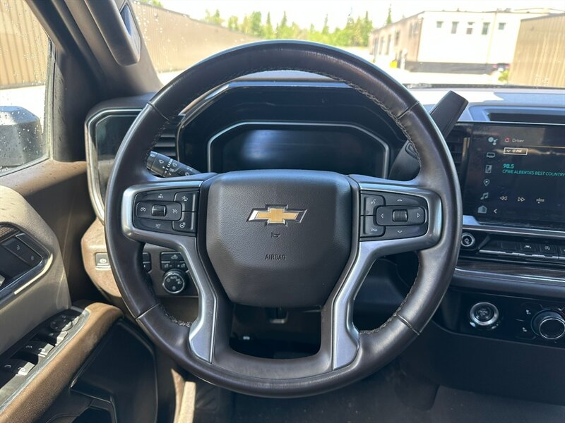 2023 Chevrolet Silverado 1500 LT V8 Crew - Photo 13 - St Albert, AB T8N 3Z7