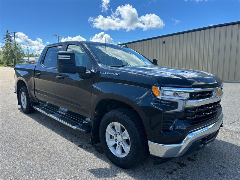 2023 Chevrolet Silverado 1500 LT V8 Crew - Photo 7 - St Albert, AB T8N 3Z7