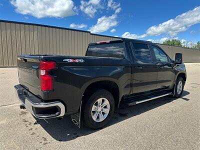 2023 Chevrolet Silverado 1500 LT V8 Crew - Photo 5 - St Albert, AB T8N 3Z7