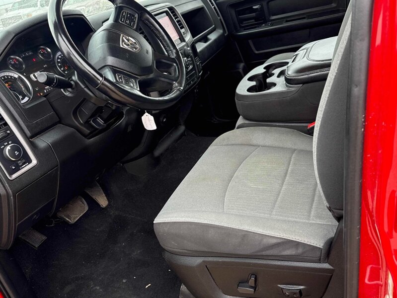 2023 RAM 1500 Classic Express 4x4 - Photo 9 - Acheson, AB T7X 5A3
