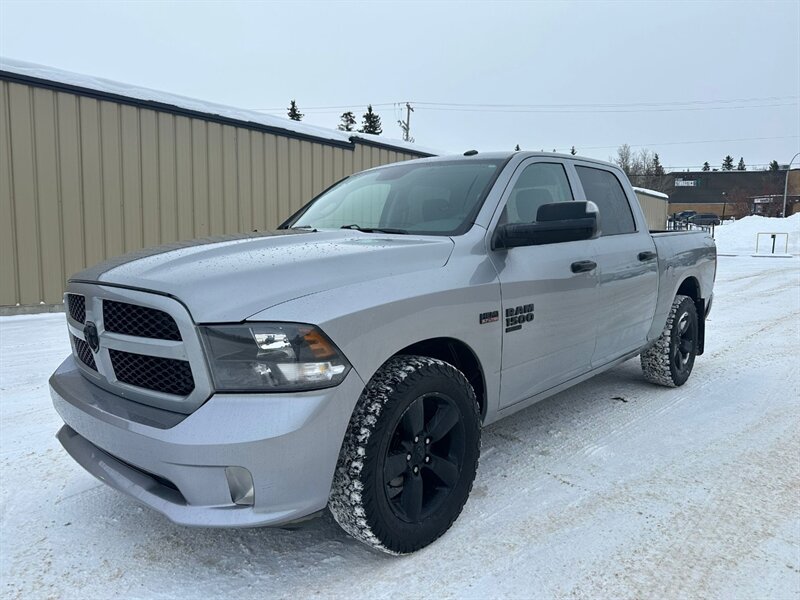 2020 RAM 1500 Classic Express  4x4 - Photo 1 - St Albert, AB T8N 3Z7