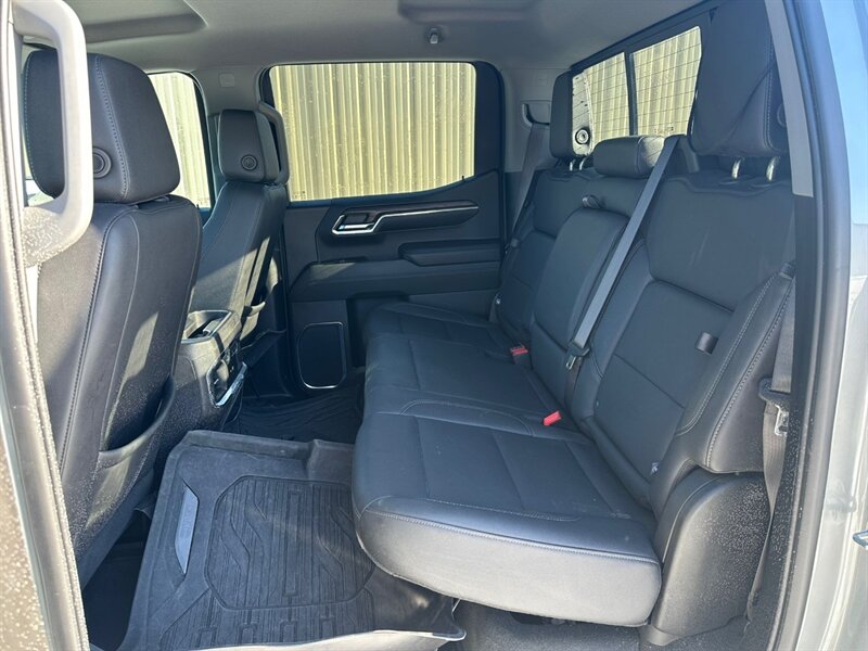 2024 GMC Sierra 1500 SLT 4x4 - Photo 17 - St Albert, AB T8N 3Z7