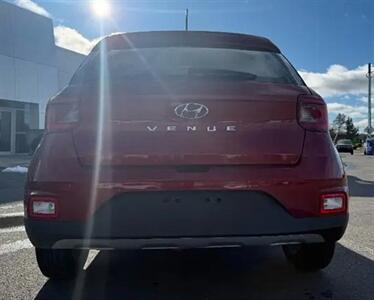 2024 Hyundai VENUE Preferred - Photo 7 - St Albert, AB T8N 3Z7
