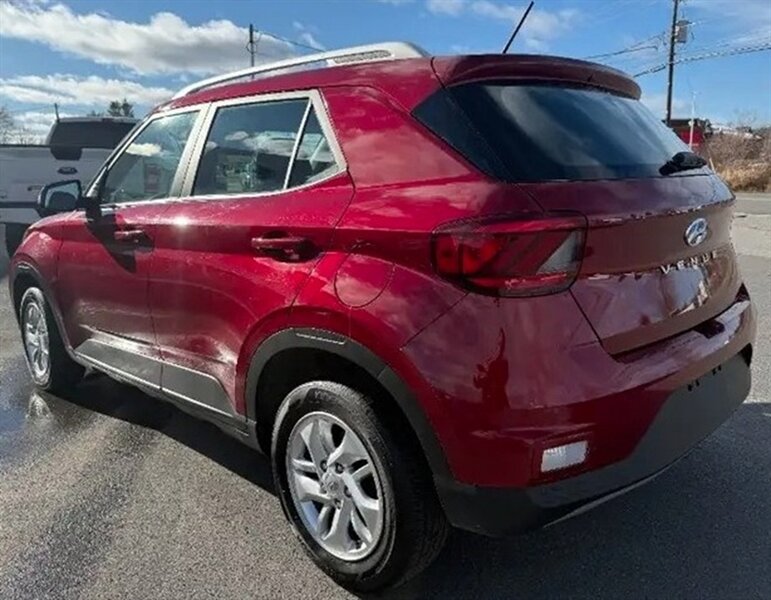 2024 Hyundai VENUE Preferred - Photo 5 - St Albert, AB T8N 3Z7