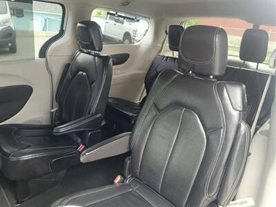 2021 Chrysler Pacifica Touring L   - Photo 11 - St Albert, AB T8N 3Z7