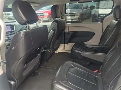 2021 Chrysler Pacifica Touring L   - Photo 12 - St Albert, AB T8N 3Z7