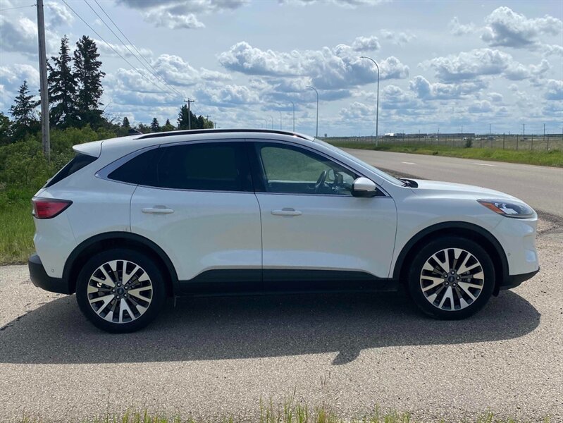 2020 Ford Escape Hybrid Titanium - Photo 4 - Edmonton, AB T5L 2J7
