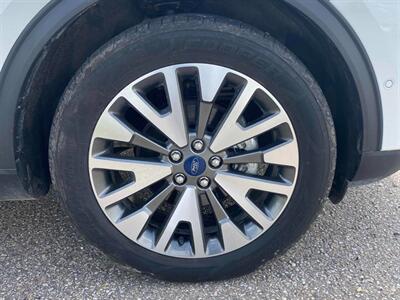 2020 Ford Escape Hybrid Titanium - Photo 11 - Edmonton, AB T5L 2J7