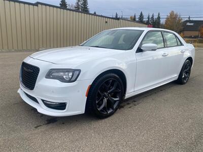 2023 Chrysler 300 Series Touring L   - Photo 1 - St Albert, AB T8N 3Z7