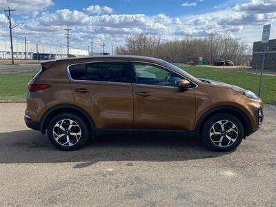 2021 Kia Sportage LX   - Photo 4 - Edmonton, AB T5L 2J7