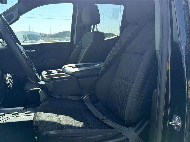 2023 Chevrolet Silverado 1500 Work Truck 5.3L V8 - Photo 9 - Edmonton, AB T5L 2J7
