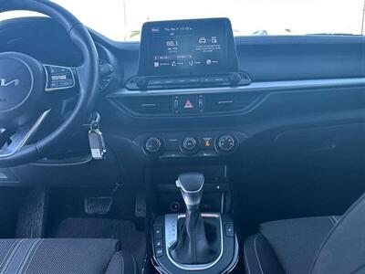 2023 Kia Forte EX   - Photo 11 - Acheson, AB T7X 5A3