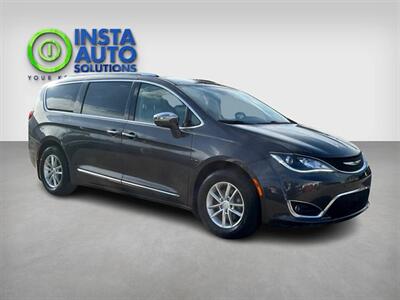 2017 Chrysler Pacifica Limited   - Photo 7 - St Albert, AB T8N 3Z7