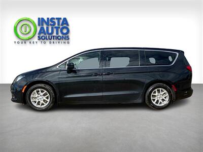 2022 Chrysler Grand Caravan SXT   - Photo 2 - Edmonton, AB T5L 2J7