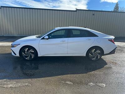 2024 Hyundai ELANTRA Preferred Tech   - Photo 2 - St Albert, AB T8N 3Z7